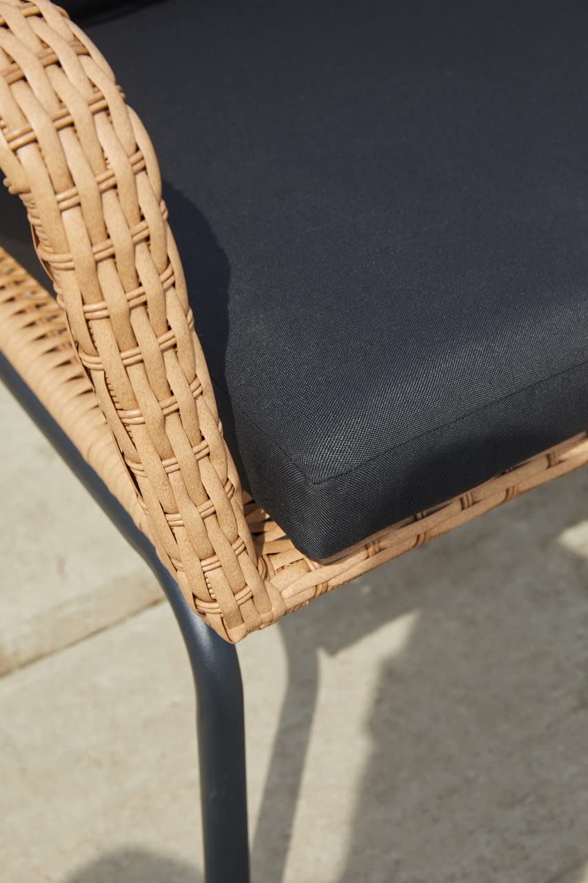 METRO Professional Conjunto Jardin Exterior, 4 Piezas, 1 Mesa, 1 sofá, 2 sillones Individuales, poliratán/Acero/poliéster, Cojines para Sofa, Outdoor, Resistente a la Intemperie, marrón/Negro