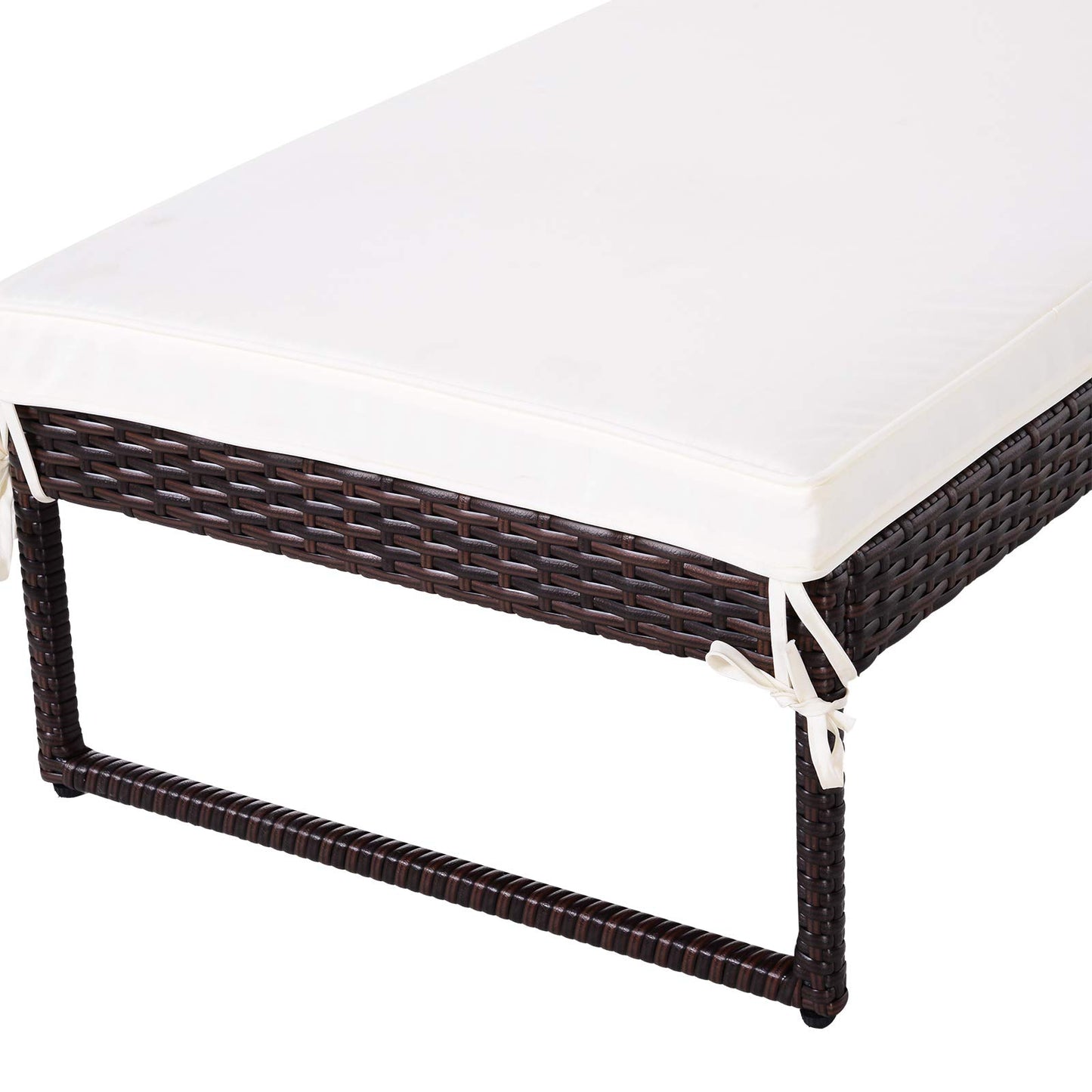 Outsunny Conjunto de 2 Tumbonas de Jardín con Cojines Acolchados Ratán con Mesa Auxiliar para Piscina o Terraza Carga 160 kg 195x60x86 cm Acero Marrón