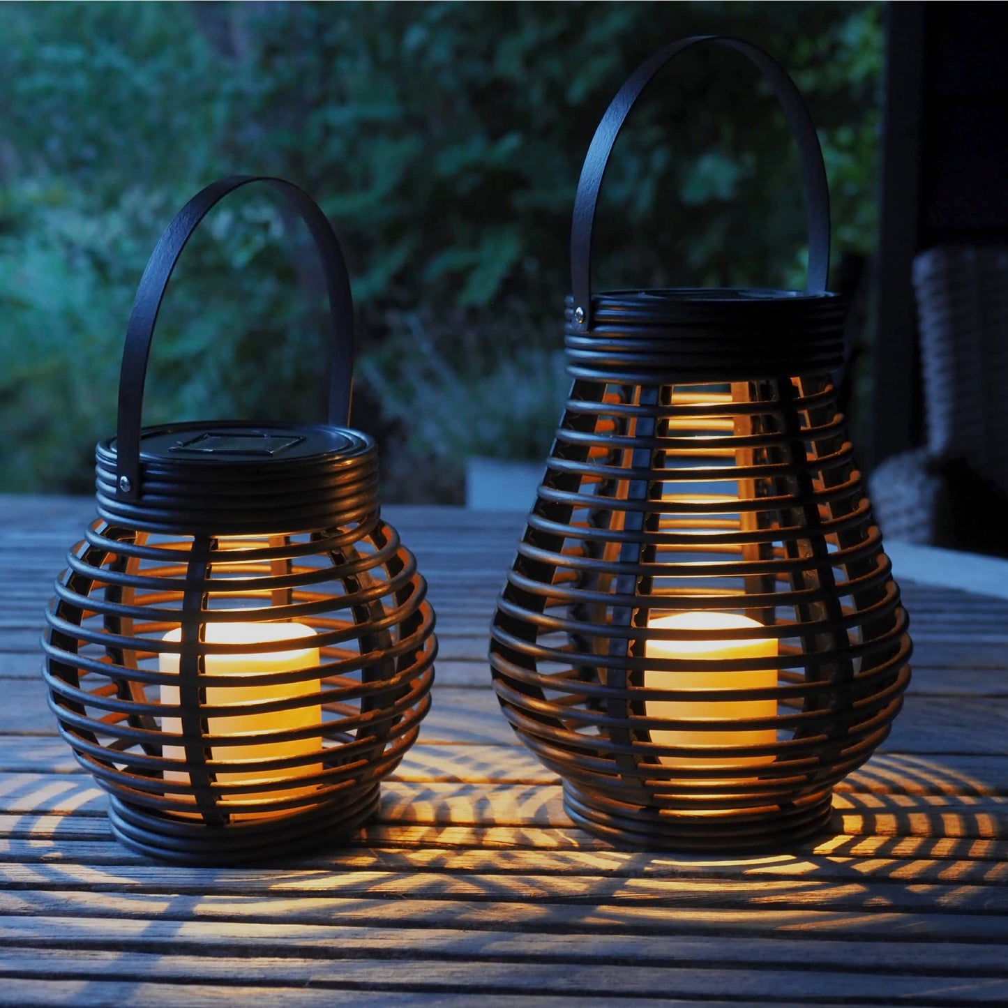 Gadgy Farolillos decorativos - 2 Piezas Forme Redondos y Lágrima para Exterior - Plástico Marmóreo Marrón - LED luz solar Jardín Patio